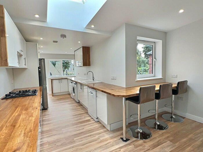 7 Bedroom House Of Multiple Occupation To Rent In Fairfield Road, Newcastle Upon Tyne, NE2