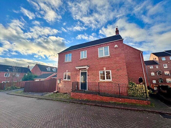 3 Bedroom House To Rent In Blackburn Way, Deansgate Estate, NG5