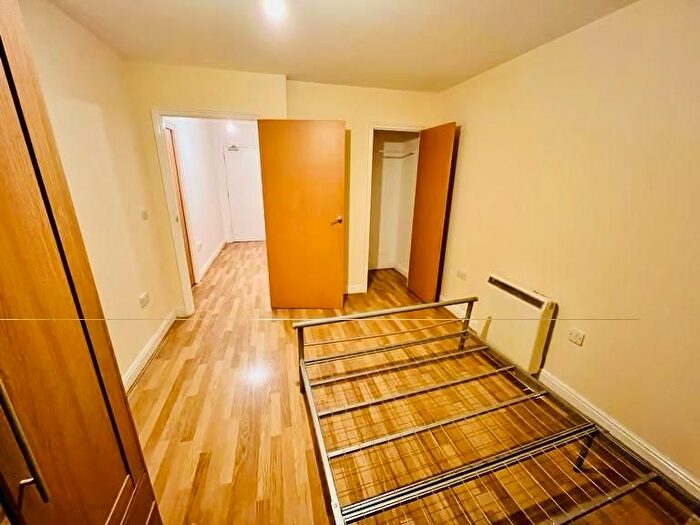 1 Bedroom Flat To Rent In Eastern Avenue, Ilford, IG2