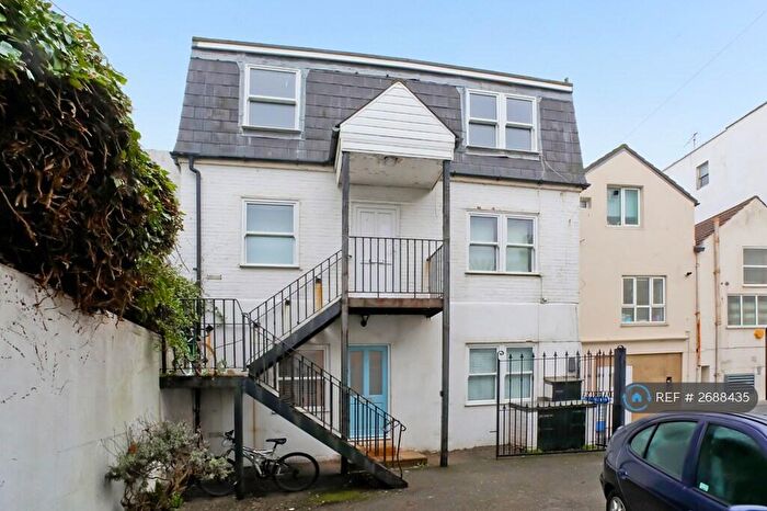 2 Bedroom Flat To Rent In Bloomsbury Place, Brighton, BN2