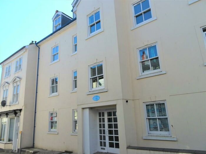 2 Bedroom Apartment To Rent In Liskeard, Cornwall, PL14