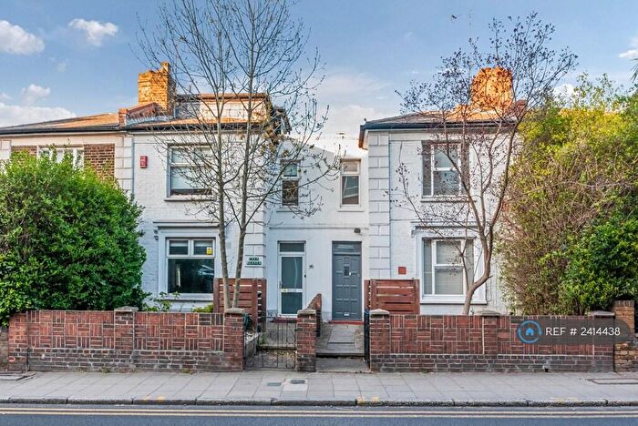 4 Bedroom Terraced House To Rent In Park Road, London, N8