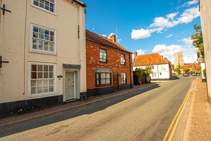 3 Bedroom Terraced House For Sale In High Street, Foulsham, NR20
