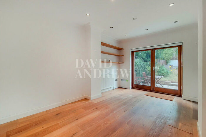 1 Bedroom Flat To Rent In Moray Road, London, N4