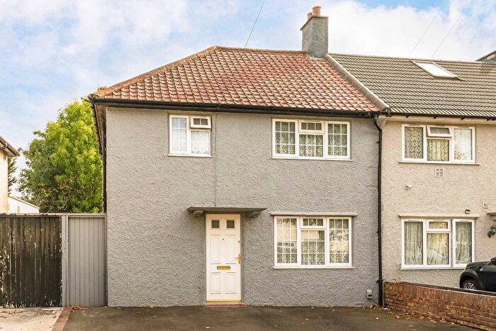 4 Bedroom Semi Detached House For Sale In Westminster Avenue, Thornton Heath, CR7