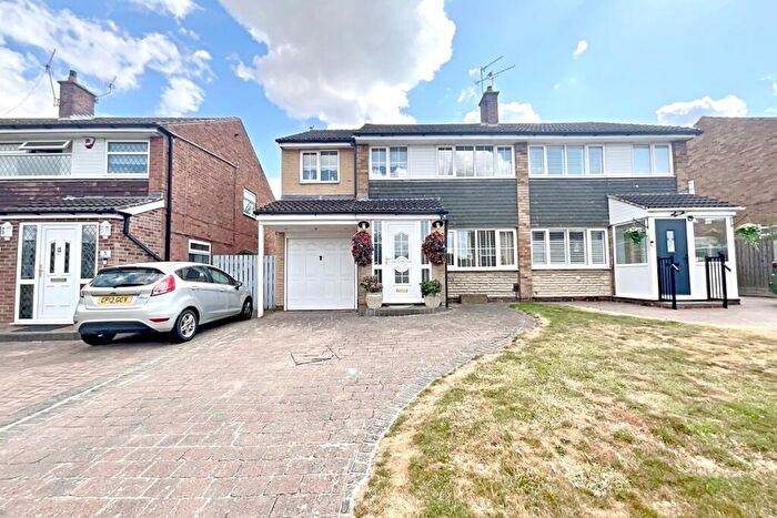4 Bedroom Semi Detached House For Sale In Malton Drive, Aston, Sheffield, S26