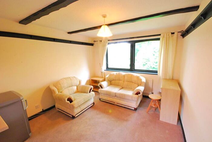 1 Bedroom Flat To Rent In Windmill Court, Newcastle Upon Tyne, NE2