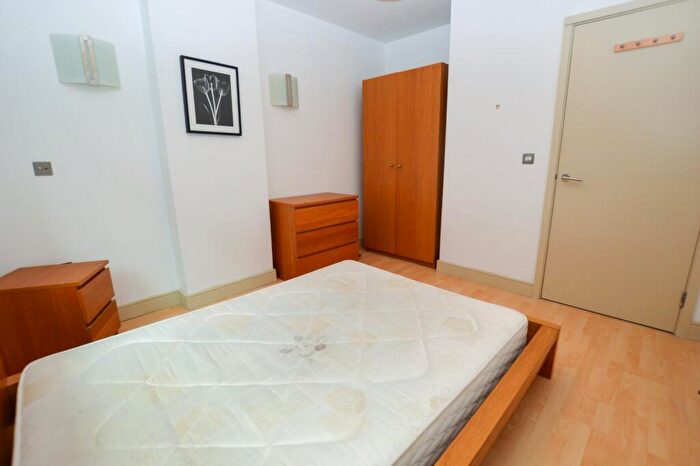 1 Bedroom Flat To Rent In Great Northern Tower, Watson Street, Deansgate, Manchester, M3