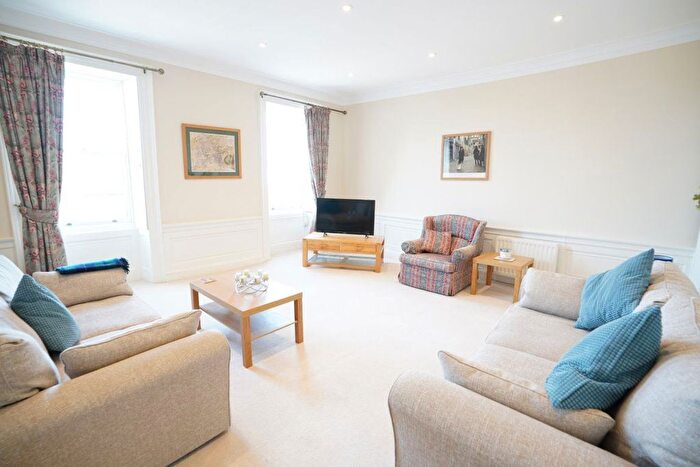 3 Bedroom Flat To Rent In Dublin Street, New Town, Edinburgh, EH1
