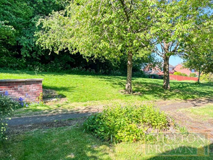 1 Bedroom Semi-Detached House To Rent In St Johns Close, Daventry, Northants, NN11