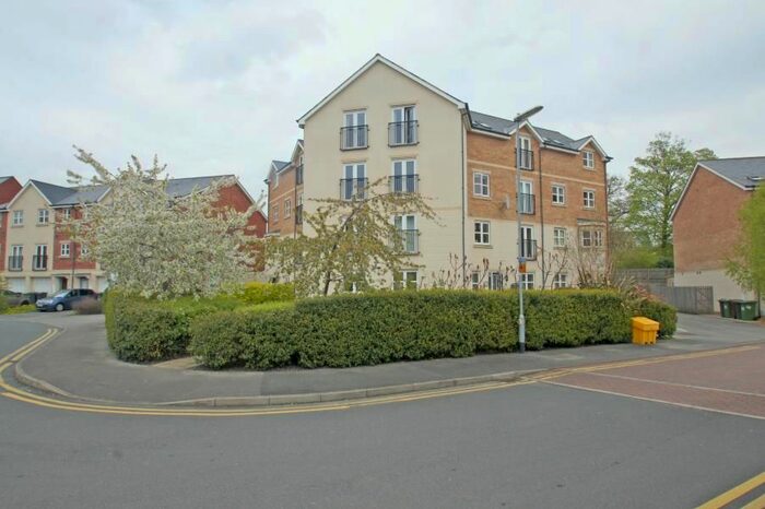 2 Bedroom Flat To Rent In Montgomery Avenue, Headingley, LS16