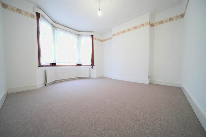 4 Bedroom Semi Detached House To Rent In Putney Road, Enfield, EN3