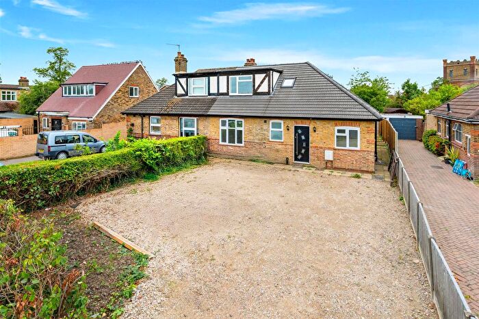4 Bedroom Semi-Detached House For Sale In Park Road, North Uxbridge, UB8