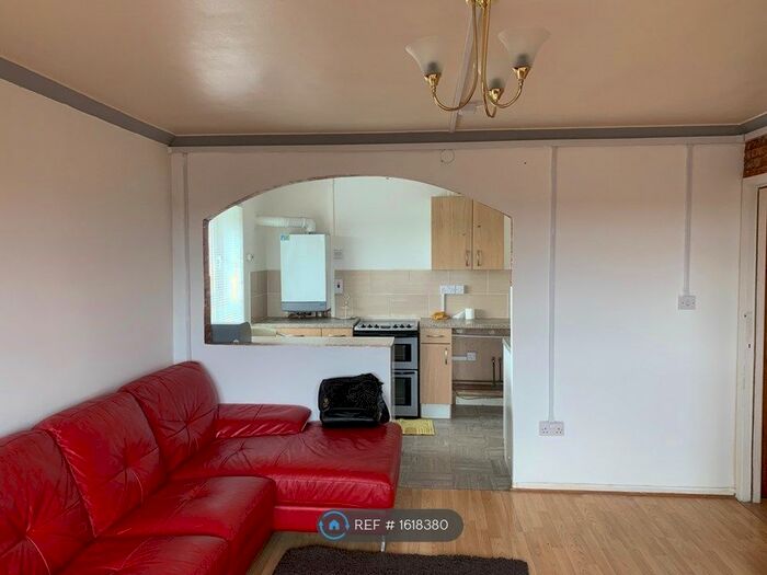 2 Bedroom Flat To Rent In Cardigan Road, Doncaster, DN2