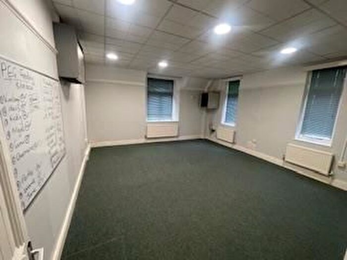 Property To Rent In High Road, Byfleet, West Byfleet, KT14