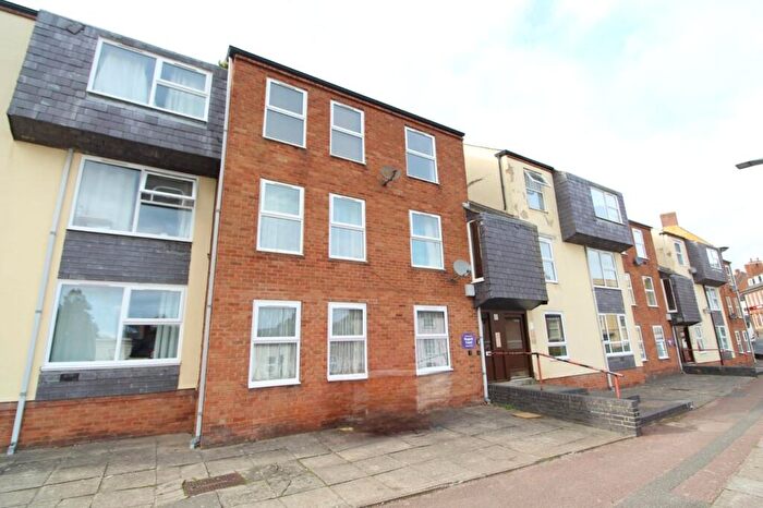 2 Bedroom Flat For Sale In Regent Street, Lutterworth, LE17