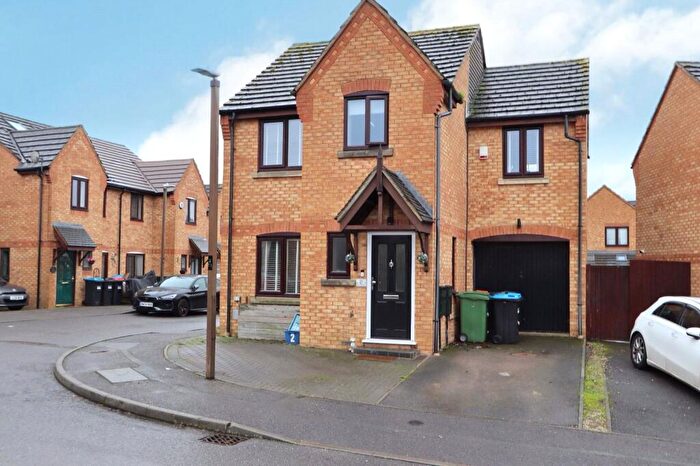 3 Bedroom Detached House For Sale In Tynemouth Rise, Monkston, MK10