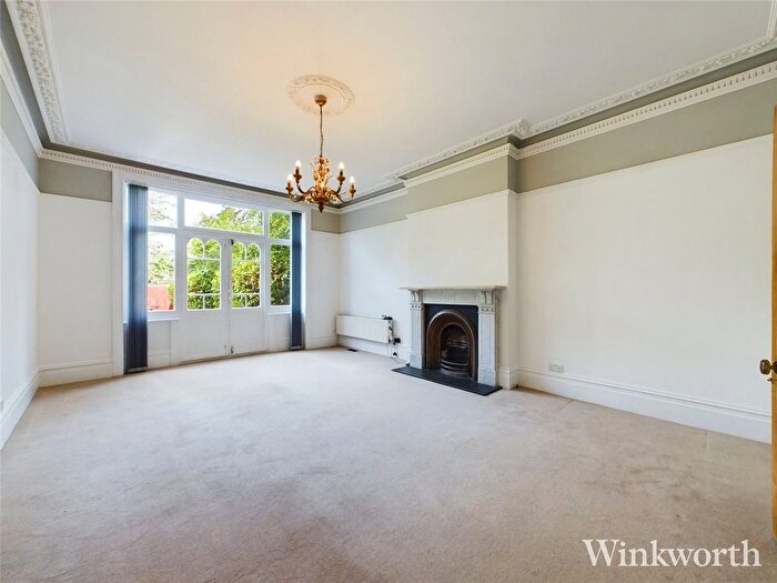 5 Bedroom Detached House To Rent In Stanway Gardens, London, W3