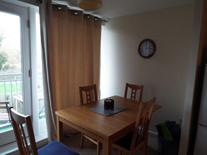 2 Bedroom Flat To Rent In Bingley Court, Canterbury, CT1