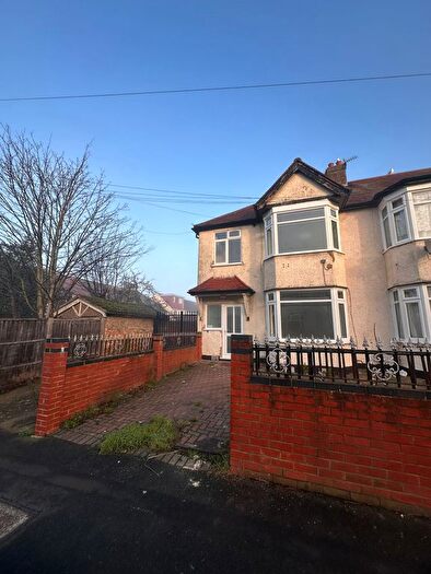 3 Bedroom End Terrace House To Rent In Chepstow Gardens, Southall, UB1