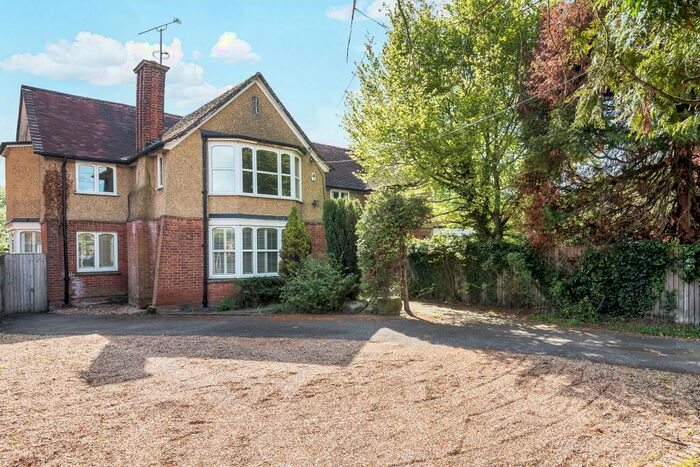 3 Bedroom Semi-Detached House To Rent In Robin Hood Lane, Winnersh, Wokingham, Berkshire, RG41