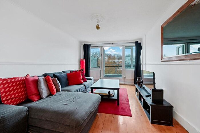 3 Bedroom Flat To Rent In Weedington Road, London, NW5