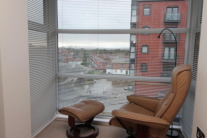 2 Bedroom Apartment To Rent In Handbridge Square, Chester, CH1