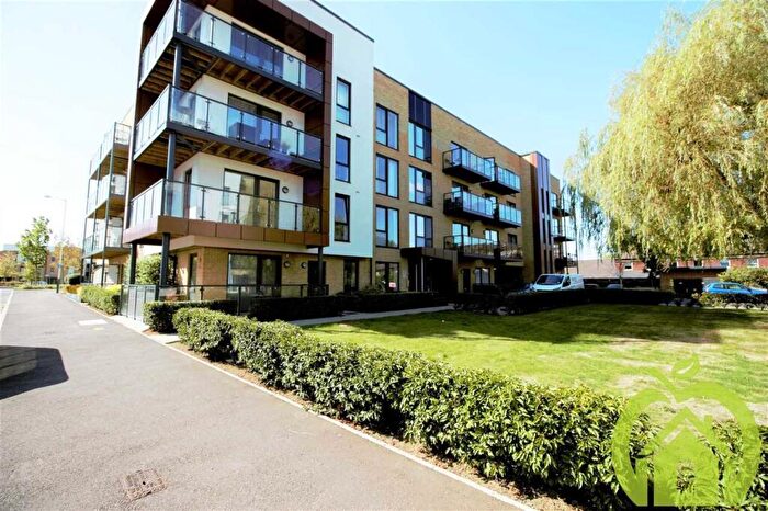 1 Bedroom Apartment To Rent In Ashflower Drive, Ashflower Drive, Harold Wood, RM3