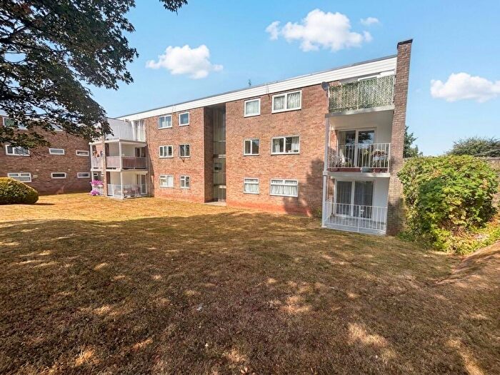 2 Bedroom Flat For Sale In Sibland Way, Thornbury, BS35