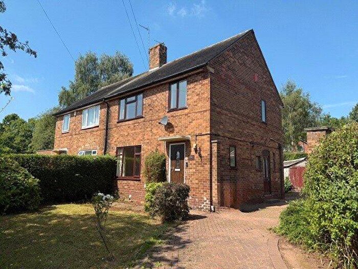3 Bedroom Semi-Detached House For Sale In Edgeway, Nottingham, Nottinghamshire, NG8