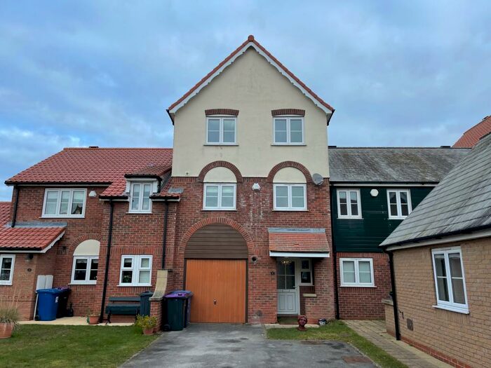 4 Bedroom Terraced House To Rent In Bridge Walk, Burton Waters, Lincoln, LN1