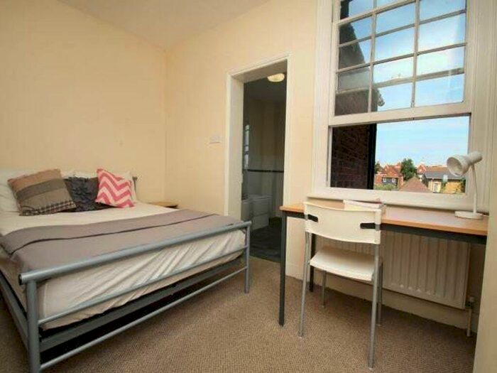 3 Bedroom House To Rent In Vernon Place - Canterbury - Ref -, CT1