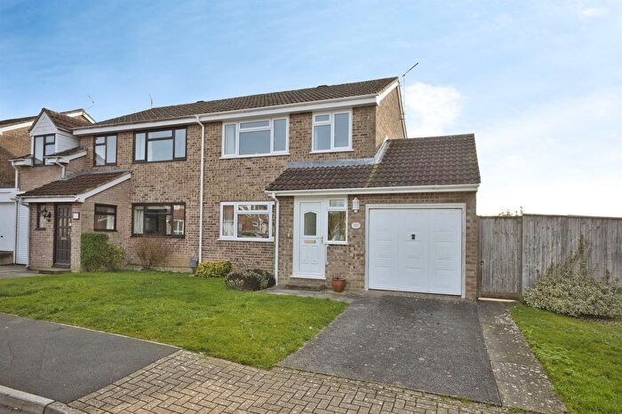 3 Bedroom Semi Detached House For Sale In Ridgeway, Sherborne, DT9