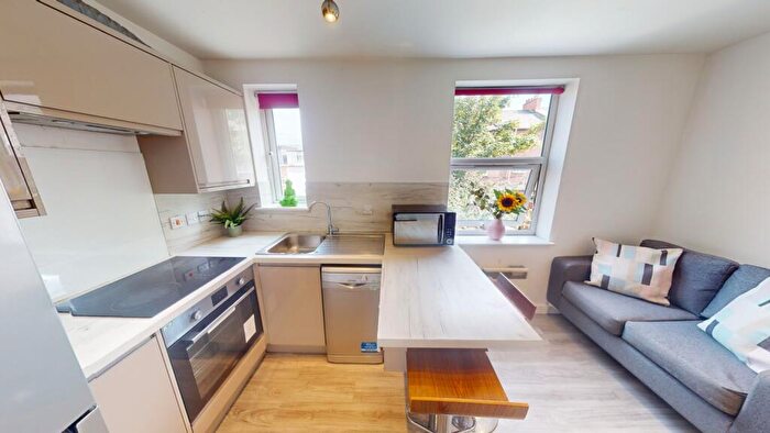 2 Bedroom Flat To Rent In Portland Arms, Portland Road, Nottingham, NG7