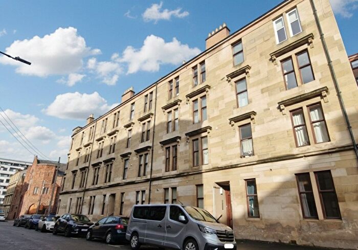 1 Bedroom Flat To Rent In Muirpark Street, Glasgow, G11