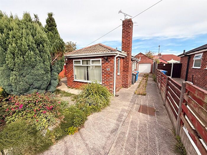 2 Bedroom Bungalow For Sale In Glenmore Avenue, Thornton-Cleveleys, Lancashire, FY5