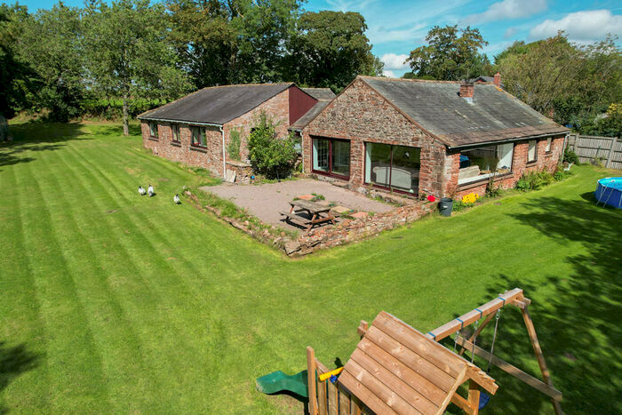 5 Bedroom Detached Bungalow For Sale In Sechelt, Longburgh, CA5