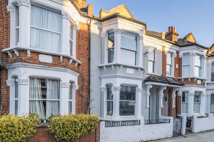 4 Bedroom Terraced House To Rent In Sugden Road London, SW11