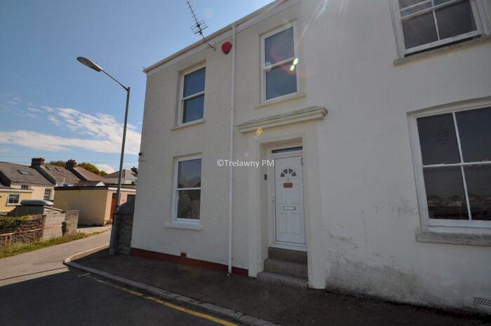 2 Bedroom Property To Rent In Budock Place, Falmouth, TR11