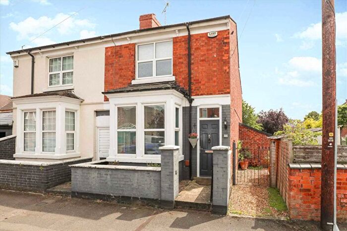 3 Bedroom Semi-Detached House To Rent In Roundhill Road, Kettering, NN15