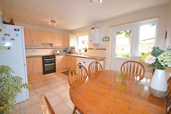 3 Bedroom Detached House For Sale In Highgrove Close, Dorchester, DT1