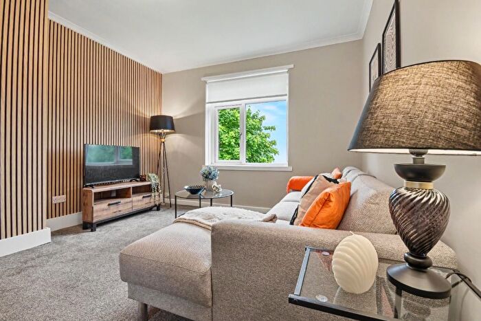 2 Bedroom Flat For Sale In Reservoir Road, Inverclyde, Gourock, PA19