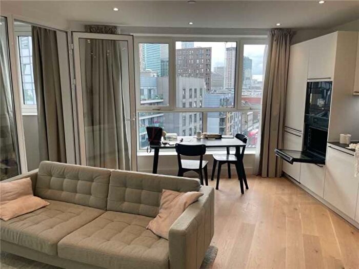 1 Bedroom Flat To Rent In Poplar High Street, London, E14