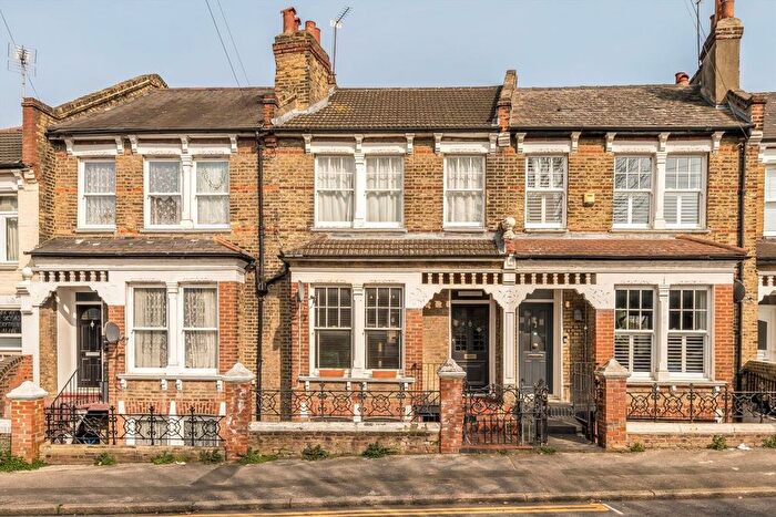 4 Bedroom Terraced House For Sale In Victoria Way, Charlton, SE7