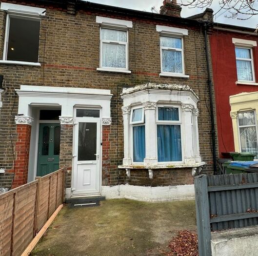2 Bedroom Flat To Rent In Ramsay Road, London, E7