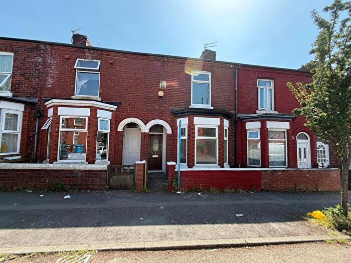 3 Bedroom Terraced House To Rent In Woodland Road, Gorton, Manchester, M18