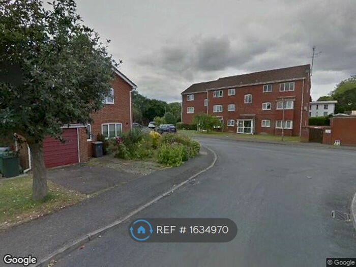 2 Bedroom Flat To Rent In Bexley Court, Reading, RG30