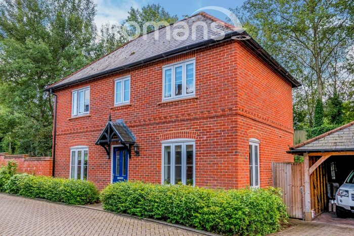 3 Bedroom Detached House To Rent In Alresford, Winchester, SO24