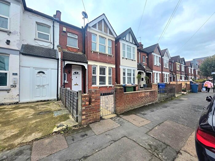 3 Bedroom Terraced House For Sale In Harrow Weald, Middlesex, HA3