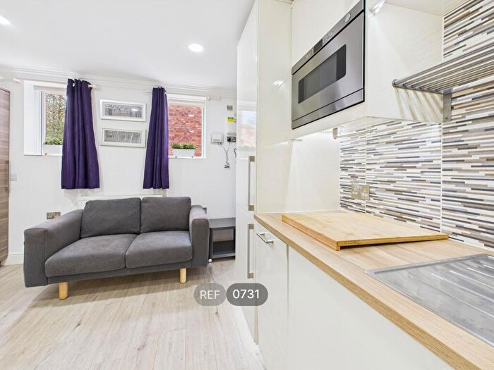 1 Bedroom Apartment To Rent In Pearson Park, HU5